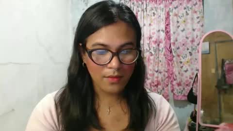 Ellez online show from February 4, 8:02 pm