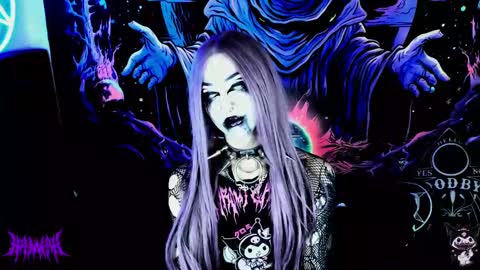   online show from March 8, 10:02 pm