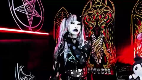   online show from October 3, 2:11 am