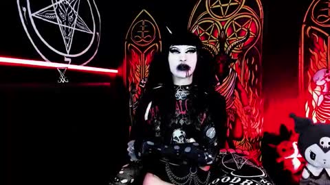   online show from October 12, 3:36 pm