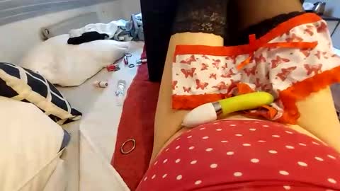 brianriver online show from October 31, 8:13 am