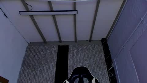 caitlyn_joness_ online show from January 6, 8:12 pm