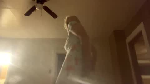 carlacee online show from November 9, 10:05 am