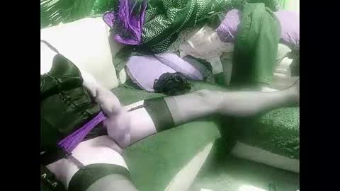 cdsandrasub online show from November 25, 7:05 pm