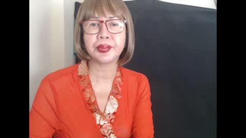 Snapshot of champaka123 chatting on February 9, 1:55 am champaka online show from February 9, 1:55 am