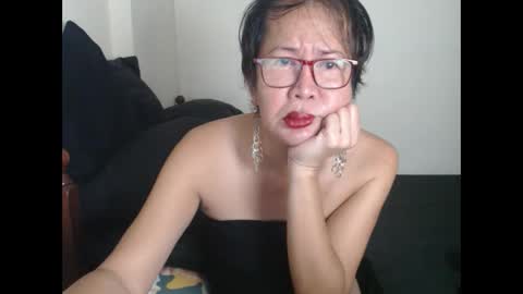 Snapshot of champaka123 chatting on March 11, 10:09 pm champaka online show from March 11, 10:09 pm