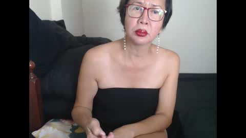 Snapshot of champaka123 chatting on March 12, 8:19 am champaka online show from March 12, 8:19 am