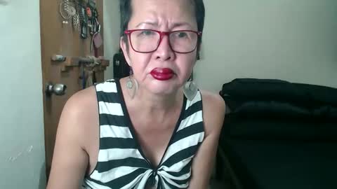 Snapshot of champaka123 chatting on September 9, 6:34 am champaka online show from September 9, 6:34 am