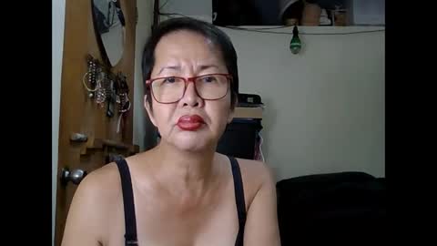 Snapshot of champaka123 chatting on September 29, 10:15 am champaka online show from September 29, 10:15 am