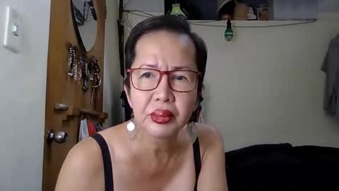 Snapshot of champaka123 chatting on September 30, 11:05 pm champaka online show from September 30, 11:05 pm