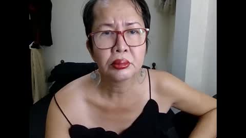 Snapshot of champaka123 chatting on October 22, 2:13 am champaka online show from October 22, 2:13 am