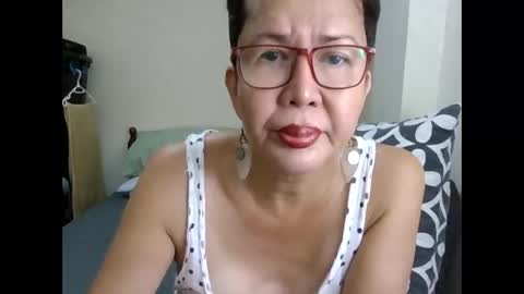 Snapshot of champaka123 chatting on October 30, 12:53 am champaka online show from October 30, 12:53 am