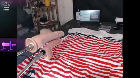 charlenne701298 online show from October 16, 7:24 pm