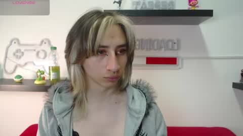 charlothe_dumont online show from July 22, 6:45 pm