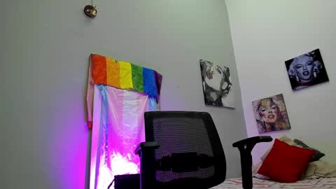Charlie  online show from January 31, 11:56 am