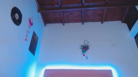 cicimom online show from November 14, 2:52 am