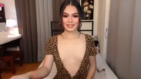 maika online show from September 13, 9:15 am