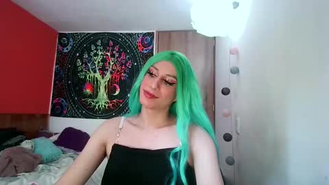 cosmic_crystal online show from February 16, 8:22 pm