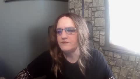 crossdresser krystal online show from December 14, 6:52 pm