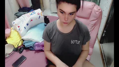 Snapshot of cute_candace chatting on December 17, 5:36 pm indianadollbaby online show from December 17, 5:36 pm