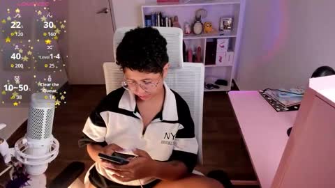 Isaac online show from November 1, 4:32 am