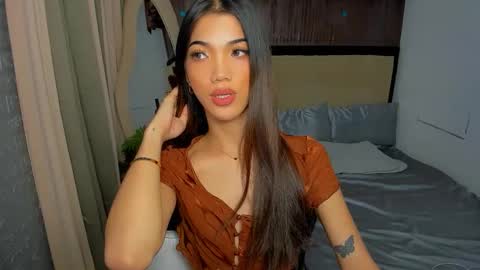 STEPHANIE online show from February 28, 11:39 am