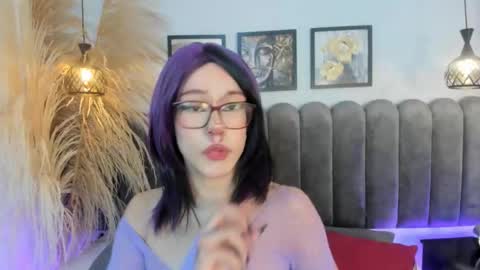 Nina online show from December 2, 3:20 am