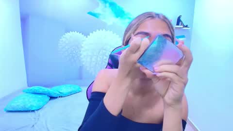 DEMI online show from January 14, 12:03 pm