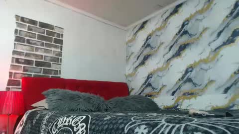 diani123 online show from October 15, 7:25 pm