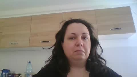 DianneCrunchy online show from February 9, 10:31 am