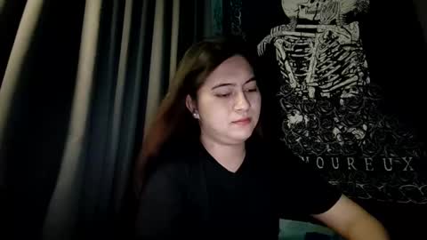 Snapshot of dreamycreamyst chatting on December 28, 8:47 pm dreamycreamyst online show from December 28, 8:47 pm