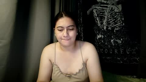 Snapshot of dreamycreamyst chatting on January 11, 12:18 pm dreamycreamyst online show from January 11, 12:18 pm