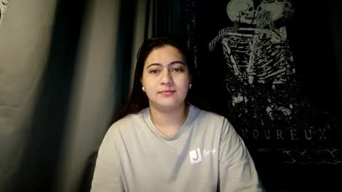 Snapshot of dreamycreamyst chatting on January 12, 1:21 am dreamycreamyst online show from January 12, 1:21 am