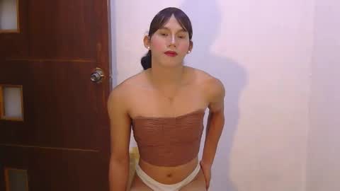 dy_namite online show from November 17, 6:08 pm