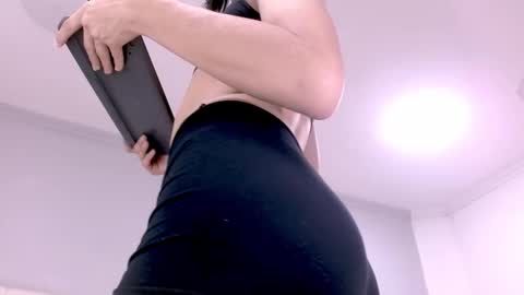 Eban  online show from November 12, 11:58 pm