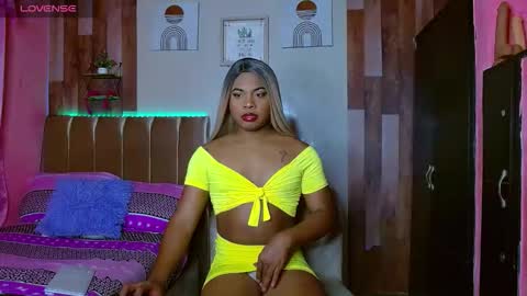 eletrabrowns online show from February 19, 11:55 pm