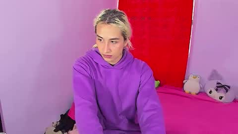 elisdarling online show from January 15, 5:22 pm