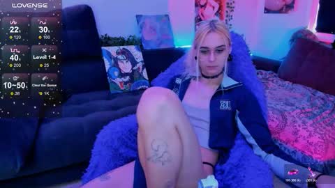 Ellie online show from November 9, 9:43 am