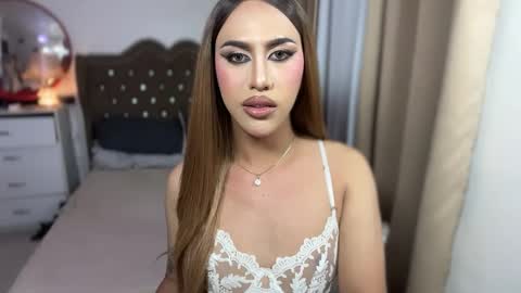 EMELY online show from February 15, 7:51 am