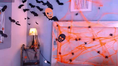 emily_castillo1_ online show from October 26, 6:09 am