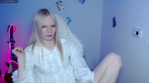 Lia online show from February 13, 3:02 am