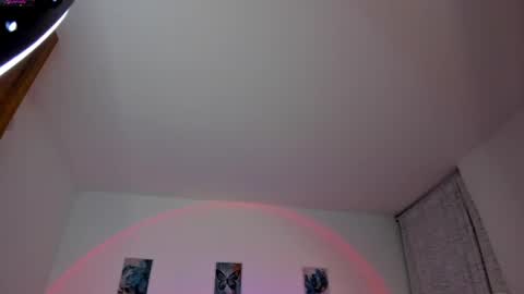 Snapshot of engel_brunet chatting on January 6, 5:52 am juliana  online show from January 6, 5:52 am