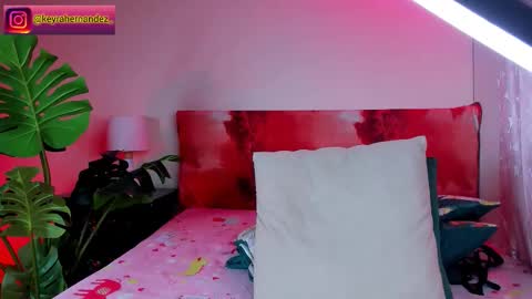 K E Y R A  independent model  online show from January 17, 11:51 am