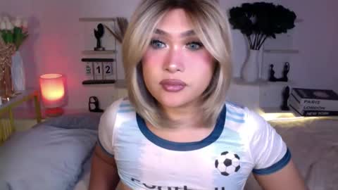 Queen Eva Mazikeen online show from September 12, 9:53 pm