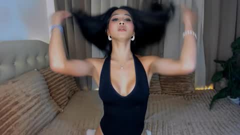 Eva Ambrose online show from March 16, 7:01 am