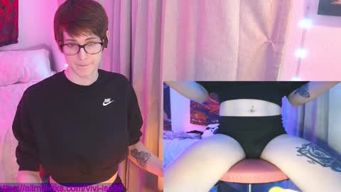 Vivi online show from November 18, 12:21 am