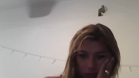 fannyconmigo online show from February 15, 12:16 am