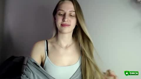 Femke online show from November 4, 1:43 pm