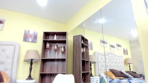 Sara Fox  online show from January 29, 12:56 pm