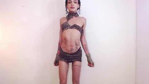 Snapshot of foxy_ella chatting on October 21, 4:08 pm Ella online show from October 21, 4:08 pm